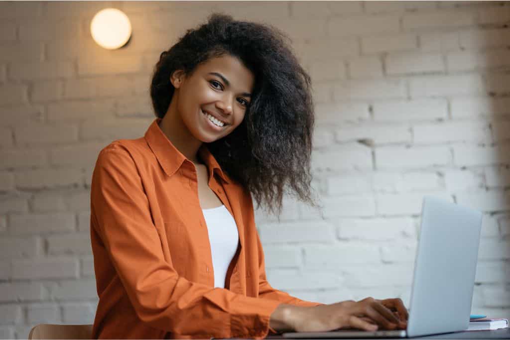 12 Best Copywriting Blogs Writers Should Follow In 2025